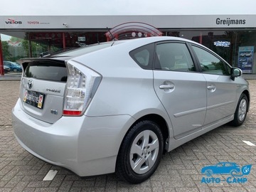 Toyota Prius III 2010 Toyota Prius PEWNY*lakier 100%*ZADBANY*nawigacja*, zdjęcie 1