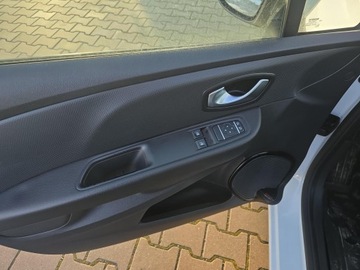 Renault Clio IV Grandtour Facelifting 0.9 TCe 90KM 2017 Clio 0.9 TCe Alize, zdjęcie 9