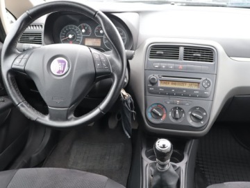 Fiat Punto Grande Punto Hatchback 5d 1.4 8v 77KM 2008 Fiat Grande Punto 1.4, Klima, El. szyby, zdjęcie 6