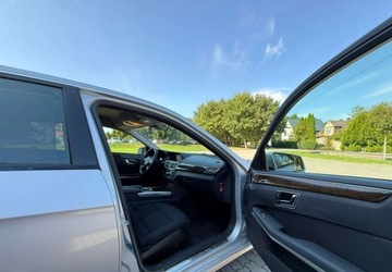 Mercedes Klasa E W212 Limuzyna 220 CDI BlueEFFICIENCY 170KM 2012 Mercedes-Benz Klasa E Mercedes-Benz Klasa E 220 BlueTEC 7G-TRONIC Elegance, zdjęcie 24