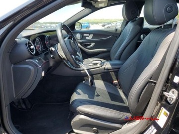Mercedes Klasa E W213 2019 Mercedes-Benz Klasa E 2019r., E300 4Matic, 2.0L 2.0 Benzyna 241KM, zdjęcie 8