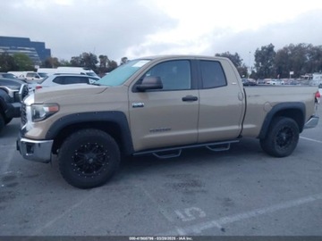 Toyota Tundra II 2018 Toyota Tundra SR5 V8 2018 5.7l 5.7 Benzyna 381KM, zdjęcie 2