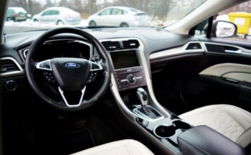 Ford Mondeo V Kombi 2.0 TDCi Bi-Turbo 210KM 2016 Ford Mondeo Bogate wyposazenie, Zadbany, Rozrzad wymieniony przy 253 tys, zdjęcie 2