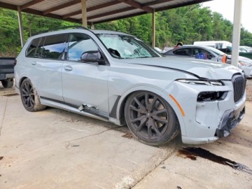 BMW X7 2024 BMW X7 M60i 2024 4.4 Benzyna 523KM, zdjęcie 4