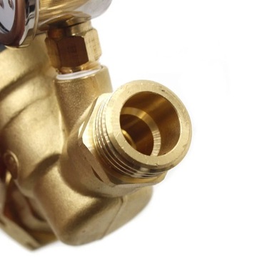 Регулятор давления воды на автодоме для кемпера,