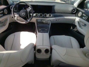 Mercedes Klasa E W213 2022 Mercedes-Benz Klasa E 350 2022 2.0l od ubezpieczalni 2.0 Benzyna 255KM, zdjęcie 8