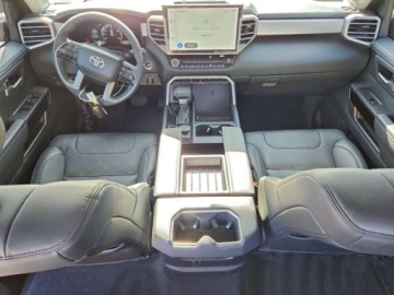 Toyota Tundra II 2024 Toyota Tundra Crewmax Limited 2024 3.4 Benzyna 389KM, zdjęcie 8