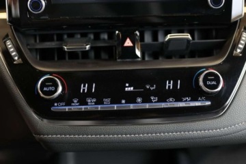 Toyota Corolla XII TS Kombi 1.2 Turbo D-4T 116KM 2021 Toyota Corolla 1.2 T Comfort Lpg instalacja gazowa 1.2 Benzyna 116KM, zdjęcie 19