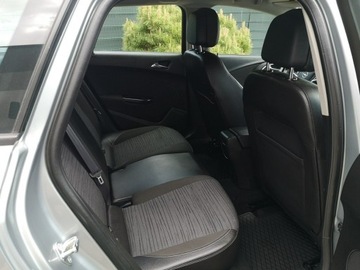 Opel Astra J Sports Tourer Facelifting 1.4 Turbo ECOTEC 140KM 2014 Opel Astra 1.4 16v 140KM Klimatronik Tempomat, zdjęcie 18