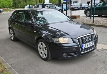 Audi A3 8P Hatchback 3d 1.6 FSI 115KM 2004 Audi A3 Sportback Audi A3 Klimatronik 1.6 Benzyna 116KM, zdjęcie 2