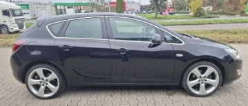 Opel Astra J Hatchback 5d 1.6 Turbo ECOTEC 180KM 2009 Opel Astra Opel Astra 1.6 Turbo Cosmo 1.6 Benzyna 180KM, zdjęcie 25