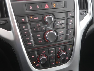 Opel Astra J GTC 1.7 CDTI ECOTEC 110KM 2014 Opel Astra 1.7 CDTI, Xenon, Klima, Klimatronic, zdjęcie 11