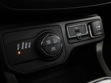 Jeep Renegade SUV 2.0 MultiJet 140KM 2018 Jeep Renegade 4x4 automat navi klima auto kamera i, zdjęcie 27