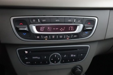 Renault Megane III Hatchback Facelifting 1.6 16v 100KM 2012 Renault Megane 1.6 16V, Salon Polska, Serwis ASO, zdjęcie 14