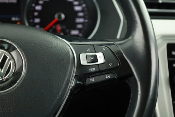 Volkswagen Passat B8 Variant 2.0 TDI BlueMotion SCR 150KM 2019 VW Passat 2.0 TDI, Salon Polska, Navi, Klima, zdjęcie 19