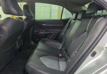 Toyota Camry IX Sedan 2.5 Hybrid Dynamic Force 218KM 2021 Toyota Camry Salon Polska Automat Navi Kamera Led 1 Wlasciciel FV23, zdjęcie 8