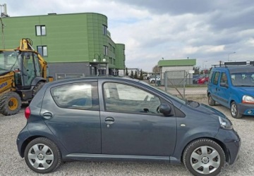 Toyota Aygo I Hatchback 3d 1.0 VVT-i 68KM 2007 Toyota Aygo Toyota Aygo Benzyna 68KM, zdjęcie 4