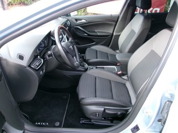 Opel Astra K Hatchback Facelifting 1.2 Turbo 130KM 2019 Opel Astra K 1.2 rej. 2020, zdjęcie 4