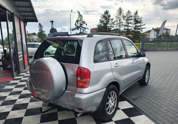 Toyota RAV4 II 2.0 i 16V 150KM 2001 Toyota RAV4 Toyota RAV 4 II 2.0BENZYNA NAPED 4X4 2.0 Benzyna 150KM, zdjęcie 4