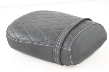 SUZUKI VL 800 VOLUSIA ВОДИТЕЛЬСКОЕ СИДЕНЬЕ ПЕРЕДНЕЕ ПАССАЖИРСКОЕ СИДЕНЬЕ ЗАДНИЙ ДИВАН