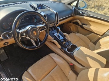 Porsche Cayenne II SUV Facelifting 3.6 300KM 2017 PORSCHE CAYENNE (92A) - 3.6 300 KM, zdjęcie 2