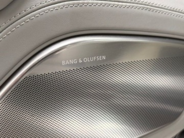 Audi A8 D4 Sedan Facelifting 4.0 TFSI 435KM 2014 Audi A8 A8 L Quattro 4.0 benzyna Japonia 4.0 Benzyna 435KM, zdjęcie 18