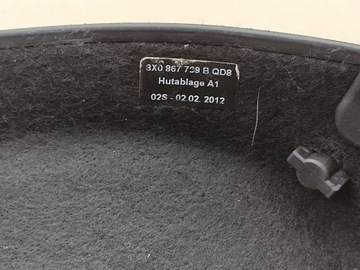 AUDI A1 8X 10-18 POLIČKA ZADNÍ KUFRU 8X0867769B