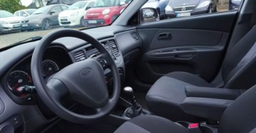 Kia Rio II Sedan 1.4 i 16V 97KM 2009 Kia Rio Kia Rio 1.4 Benzyna 97KM, zdjęcie 15