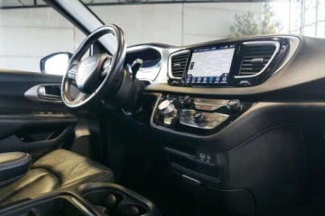 Chrysler Pacifica II 3.6 V6 Hybrid 264KM 2020 Chrysler Pacifica S Hybryda 3.6L V6 Pentastar 263KM StowN Go Cam MenuPL Ke, zdjęcie 25