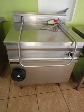 PATELNIA ELEKTRYCZNA KROMET 700.PE-03