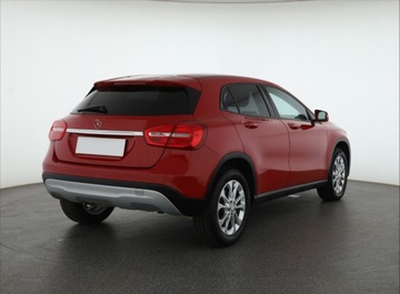 Mercedes GLA I Off-roader 1.6 180 122KM 2016 Mercedes GLA GLA 180, Salon Polska, Xenon, zdjęcie 4