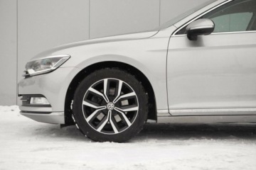 Volkswagen Passat B8 Limousine 2.0 TDI BlueMotion SCR 190KM 2017 Volkswagen Passat Highline 2.0 TDI 190 KM DSG Salon Polska Autotrade, zdjęcie 12