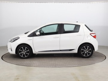 Toyota Yaris III Hatchback 5d Facelifting 2017 1.5 Hybrid 100KM 2018 Toyota Yaris 1.5 Hybrid, Salon Polska, Automat, zdjęcie 2