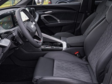 Audi 2025 AUDI Q5 TDI quattro S line Sportback Suv 2.0 (204KM) 2025, zdjęcie 3