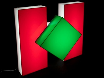 Светящаяся светодиодная надпись HOTEL, объемные буквы из оргстекла, 50 см.