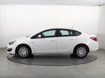 Opel Astra J Sedan 1.6 Twinport ECOTEC 115KM 2017 Opel Astra 1.6 16V, Salon Polska, 1. Właściciel, zdjęcie 2