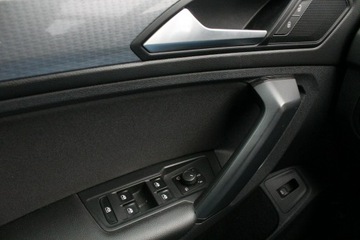 Volkswagen Tiguan II SUV Facelifting 2.0 TDI 150KM 2022 Volkswagen Tiguan 2.0 TDI DSG Salon Polska GWARANCJA SelectCar+ FV23%, zdjęcie 30