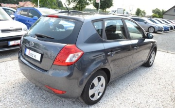 Kia Ceed I Hatchback 5d Facelifting 1.4 DOHC CVVT 90KM 2010 Kia Ceed Bezwypadkowe - Niski przebieg - Oplacony Faktura Vat Marza 1.4, zdjęcie 12