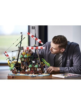 КОЛЛЕКЦИОННЫЙ НАБОР LEGO IDEAS PIRATES OF BARACUDA BAY 21322 2545 EL НОВЫЙ