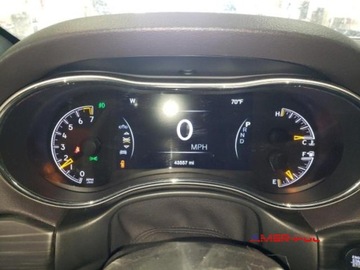 Jeep Grand Cherokee IV 2021 Jeep Grand Cherokee 2021 r., 3,6 L LAREDO 3.6 Benzyna 295KM, zdjęcie 6