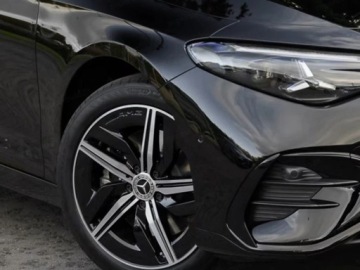 Mercedes CLA C118/X118 2026 MERCEDES-BENZ CLA 200 AMG Line Sedan 1.5 163KM 2026, zdjęcie 3