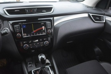 Nissan Qashqai II Crossover Facelifting 1.3 DIG-T  160KM 2019 Nissan Qashqai 1.3 Turbo nawi kamera 360 gwarancja, zdjęcie 23