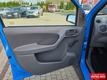 Fiat Panda II Hatchback 5d 1.1 MPI 54KM 2004 Fiat Panda Zarejestrowany Salon Polska, zdjęcie 19