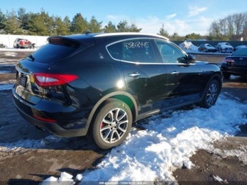 Maserati Levante 2017 Maserati Levante 2017 Maserati Levante S 3.0L 3.0 Benzyna 424KM, zdjęcie 4