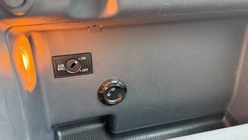 Volkswagen Touran II 2.0 TDI 140KM 2015 Volkswagen Touran Raty 2.0 tdi DSG-Automat Navi Caly w fabrycznym lakierze, zdjęcie 36