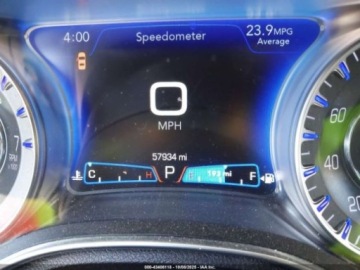 Chrysler 300C II 2023 Chrysler 300 2023 Chrysler 300 Touring RWD 3.6 Benzyna 292KM, zdjęcie 14