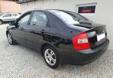 Kia Cerato Sedan 1.6 i 16V 105KM 2005 Kia Cerato SLICZNY 1.6 16V Benzyna BOGATA WERS..., zdjęcie 3