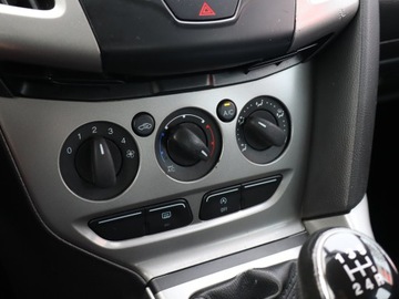 Ford Focus III Hatchback 5d facelifting 1.0 EcoBoost 100KM 2014 Ford Focus 1.0 EcoBoost, Navi, Klima, Tempomat, zdjęcie 18