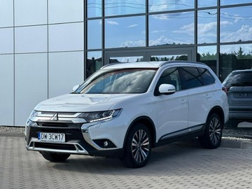 Mitsubishi Outlander III SUV Facelifting 2017 2.0 150KM 2018 Mitsubishi Outlander 7-osób! 1-rej.2019 Łopatki, zdjęcie 2