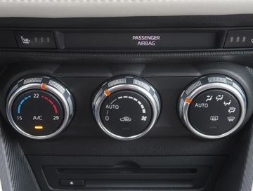 Mazda 2 III Hatchback 5d 1.5 SKY-G 90KM 2018 Mazda 2 1.5 16V, Salon Polska, Serwis ASO, zdjęcie 16
